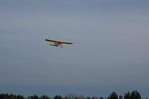 Flying-1010728-2